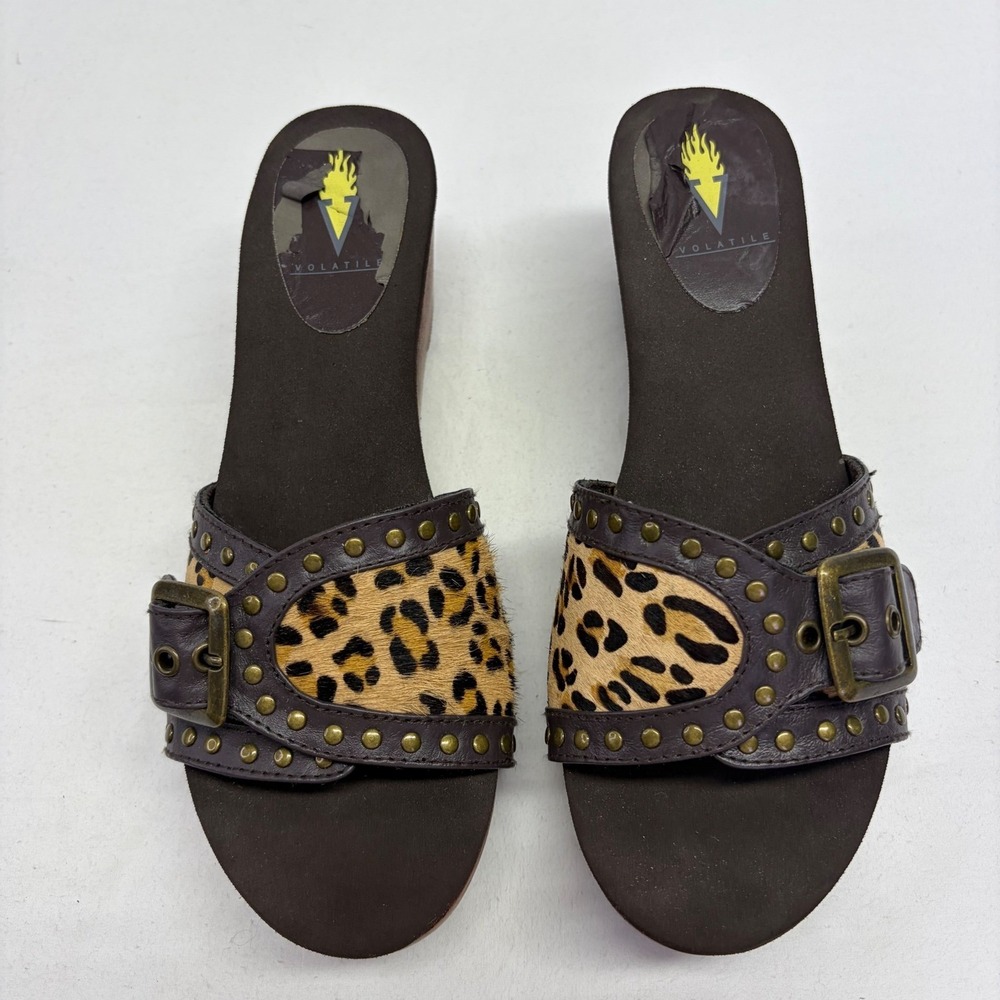 Y2K Volatile Leopard Wedge Sandals Women 8 Calf Hair Studded Buckle Slides Bratz